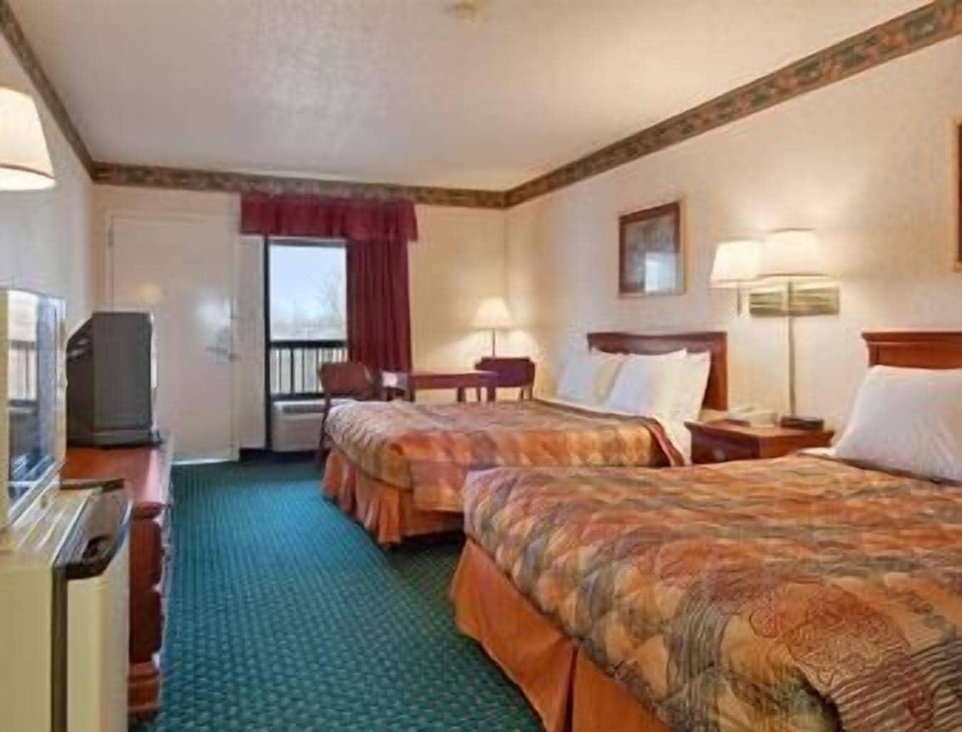 Days Inn By Wyndham Covington Habitación foto